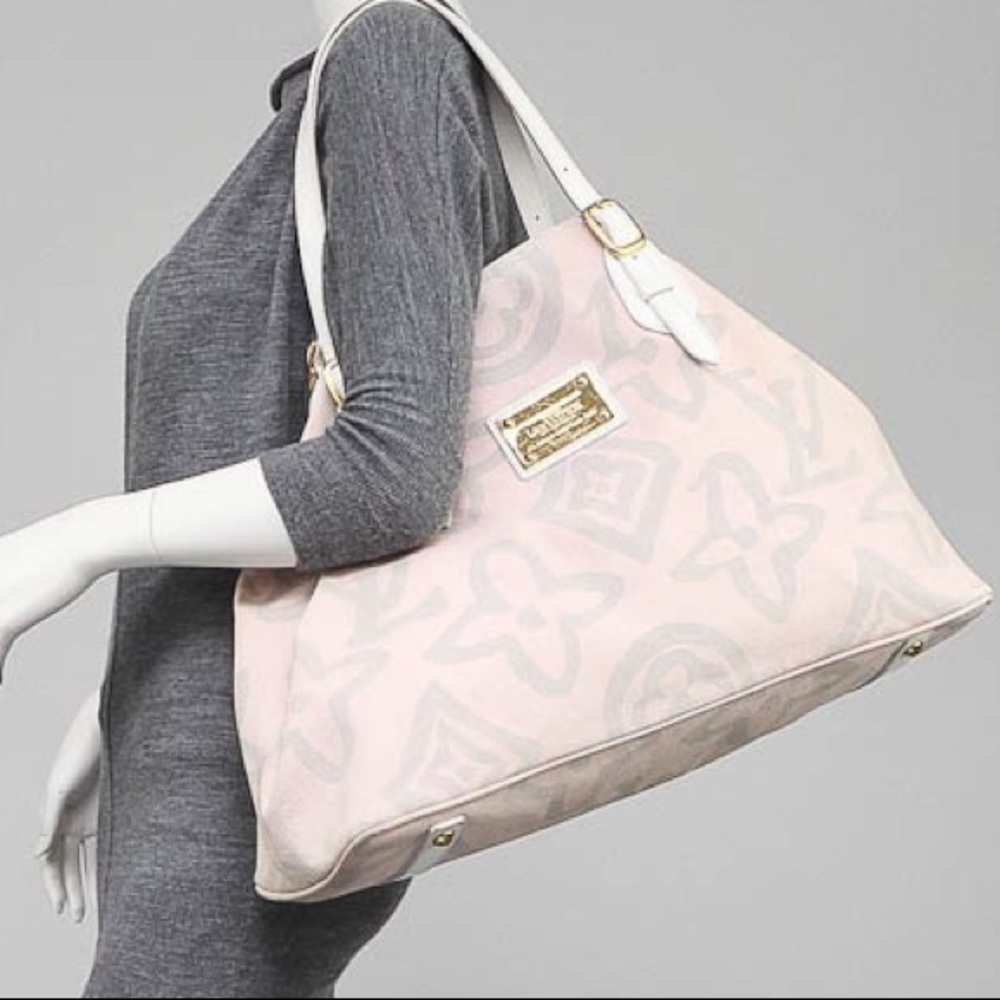 💕✨GORGEOUS ✨💕 LOUIS VUITTON HUGE TOTE